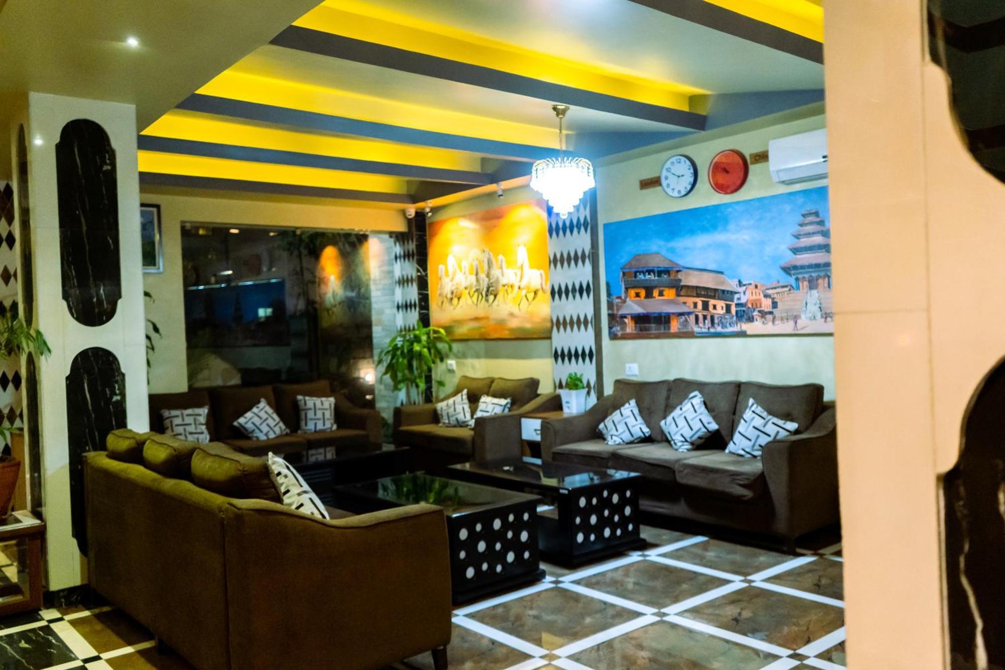 Hotel Glory Garden 포카라 외부 사진